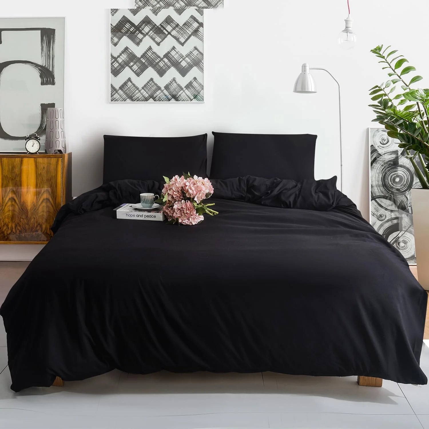 Luxury 3PC Microfibre Black Duvet Cover Set – Soft Bedding Set with Pillowcases | Lightweight, Wrinkle-Resistant & All-Season Comfort